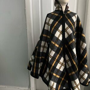 Vintage Plaid poncho Cape reversible Women’s one size fits most winter cape
